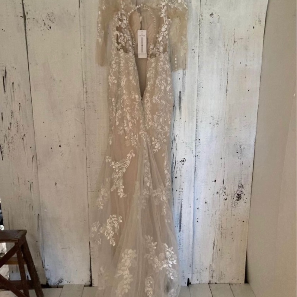 Wedding dress NWT